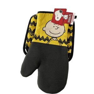 Peanuts Charlie Brown Oven Mitt & Pot Holder – Cute Kitchen Gift Set - NEW